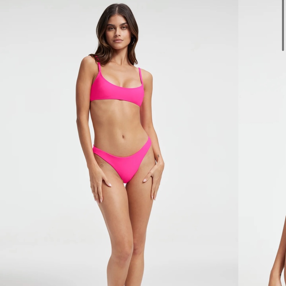 NWT Good American Deep scoop neck bikini top - neon pink size 4 - Picture 3 of 7